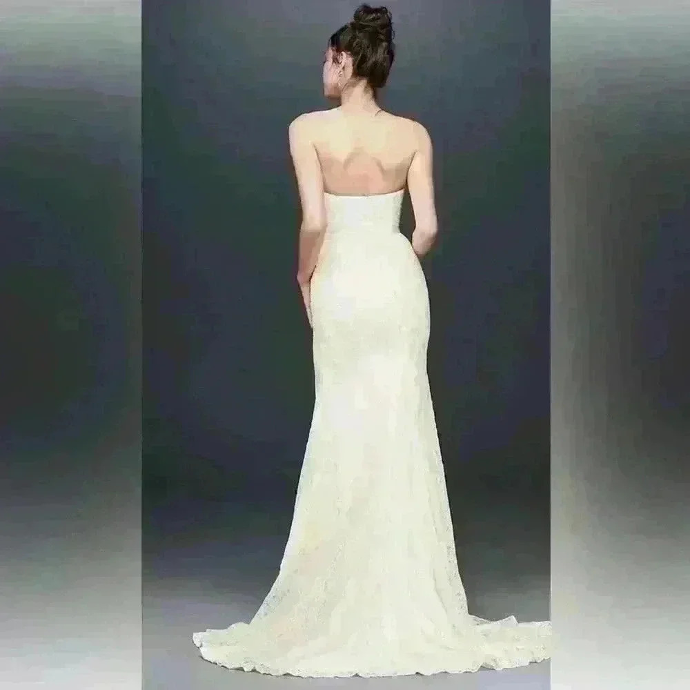 David’s Bridal Galina Wedding Dress - Picture 5 of 7